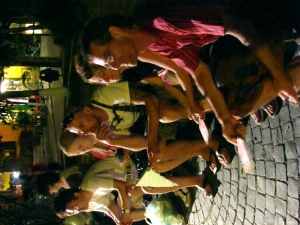 Спектакль-игра «байчой» в старинном портовом городе Хойан - ảnh 3
